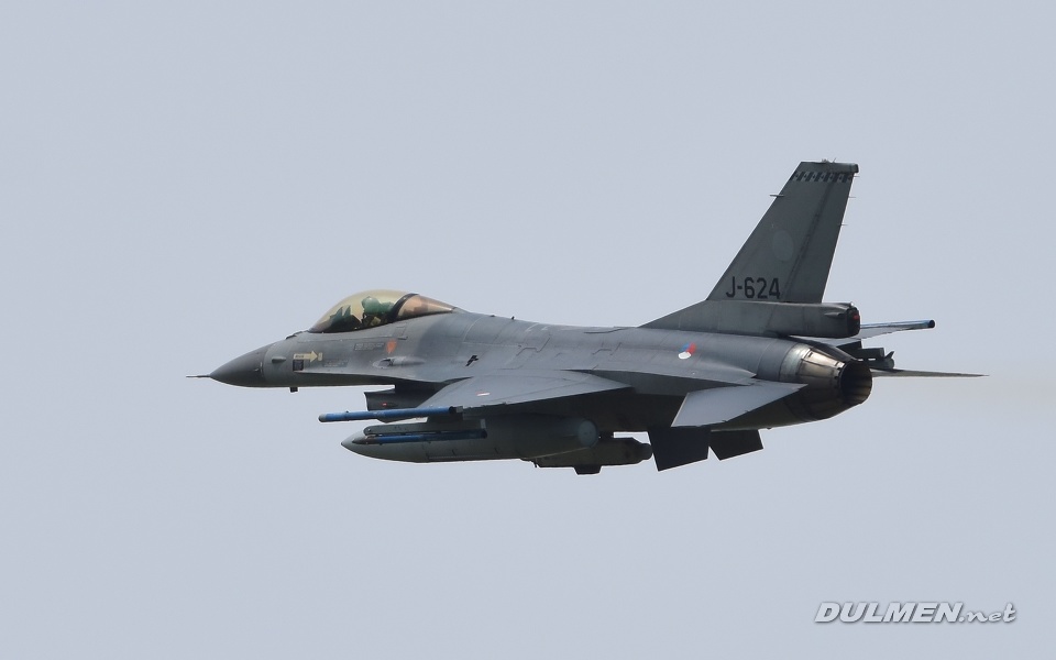 F-16AM J-624 322sqn